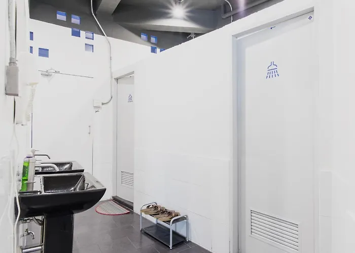 Loftel Station Hostel กรุงเทพมหานคร